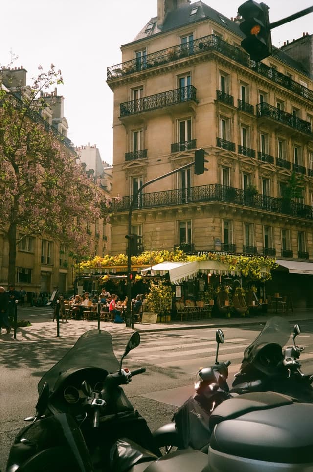 Paris Cafe